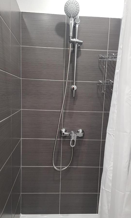 Arena Studio Apartment Gliwice Bagian luar foto